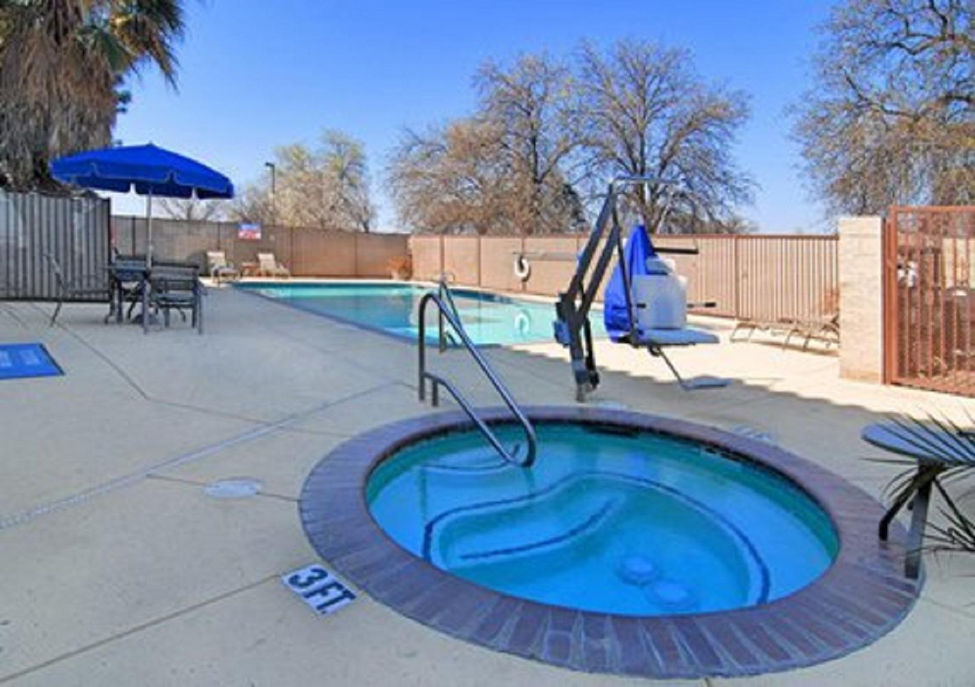 Best Western Visalia Hotel Bagian luar foto