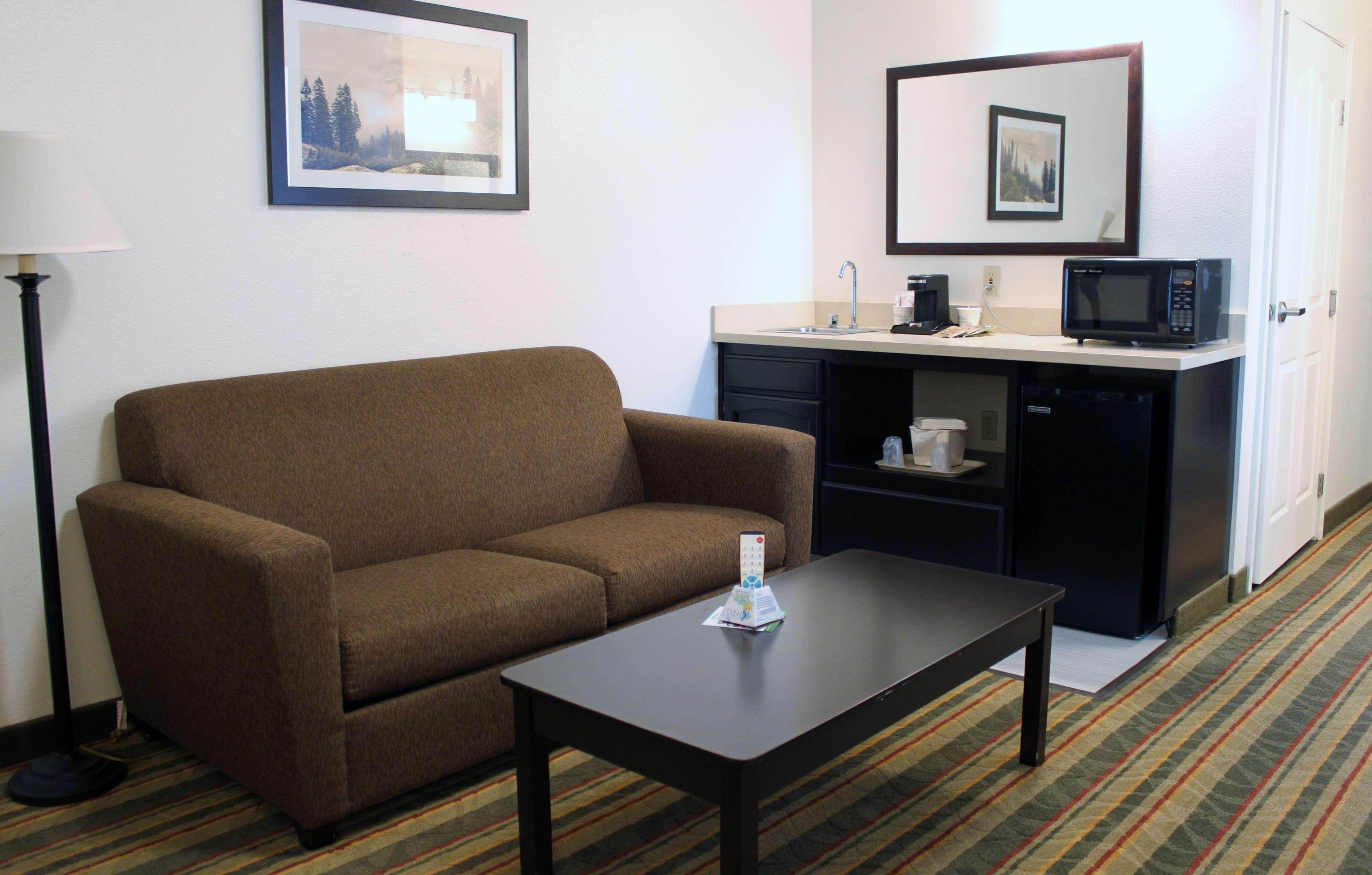 Best Western Visalia Hotel Bagian luar foto