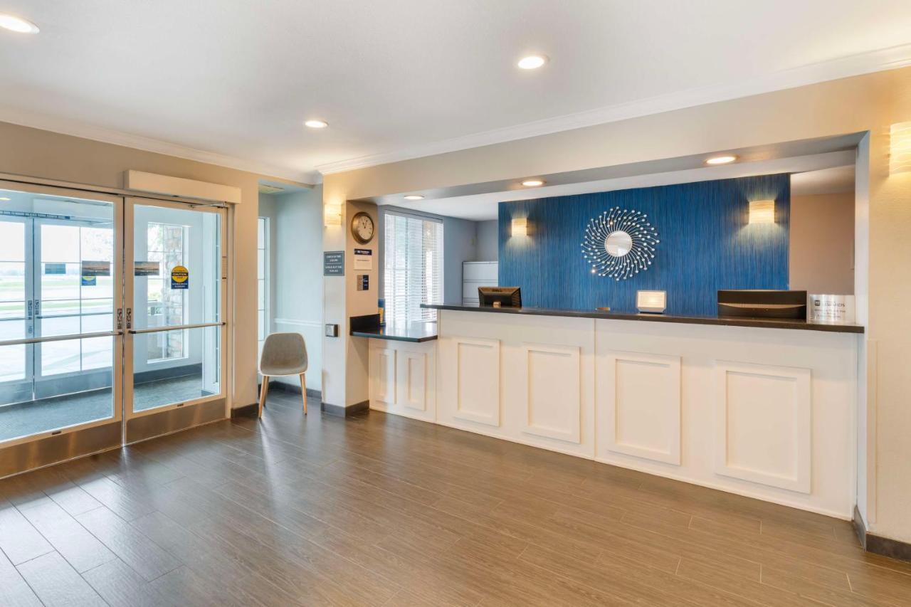Best Western Visalia Hotel Bagian luar foto
