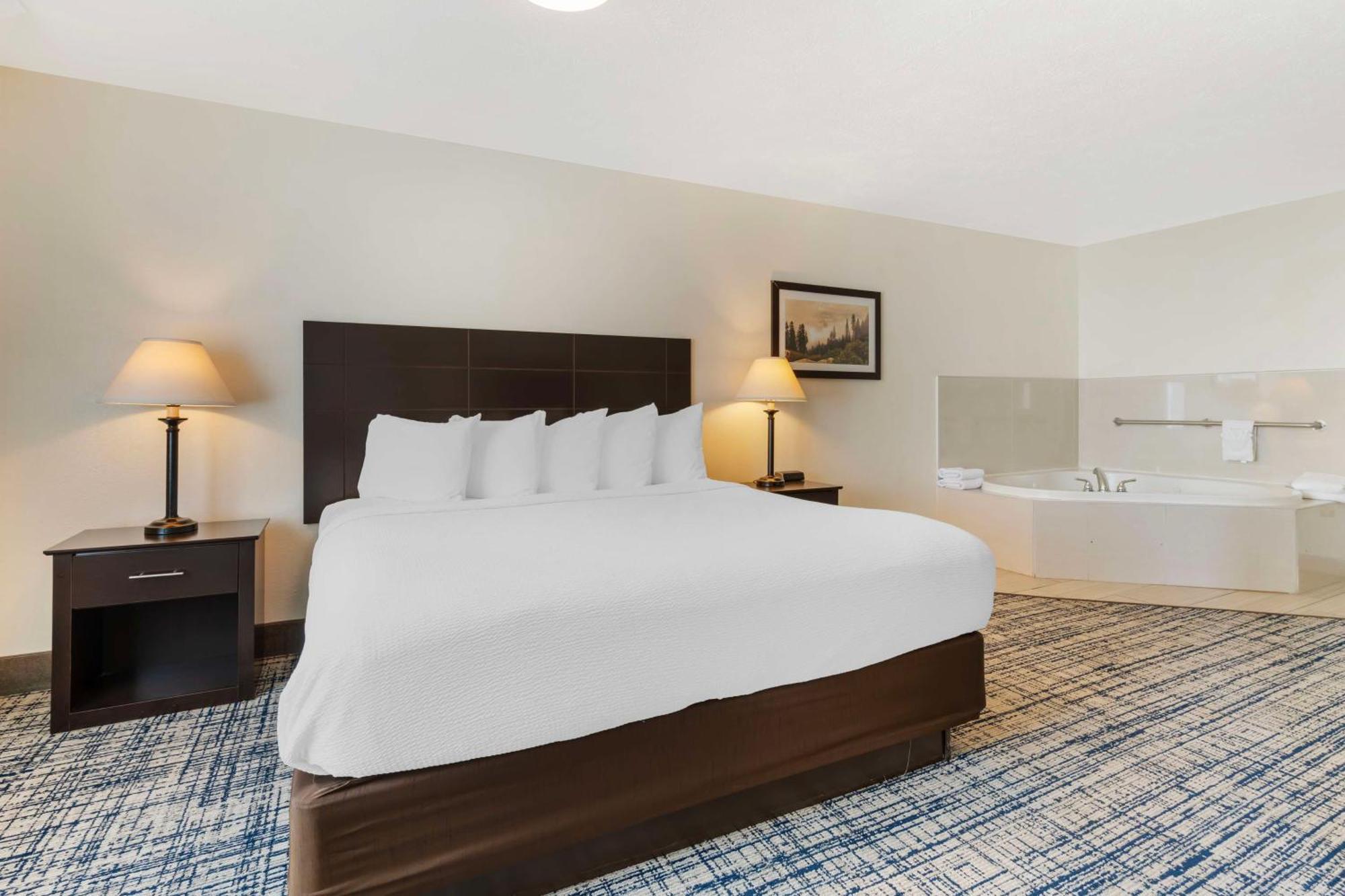 Best Western Visalia Hotel Bagian luar foto