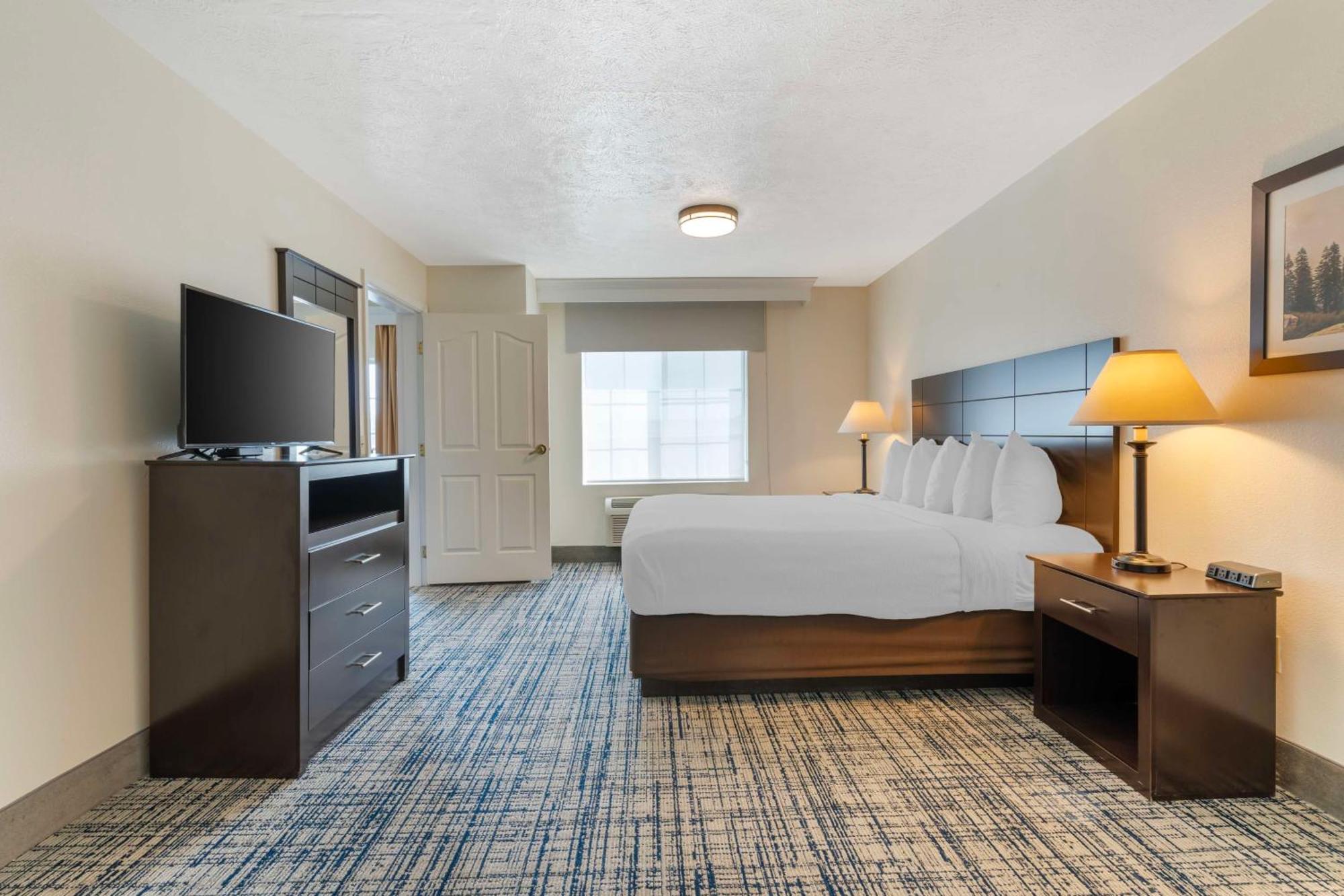 Best Western Visalia Hotel Bagian luar foto